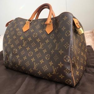 LOUIS VUITTON SPEEDY 35! Previous post wrong size.